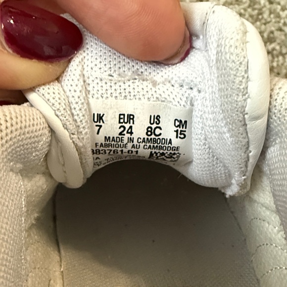 Toddler girl shoes size 8 - Picture 5 of 8